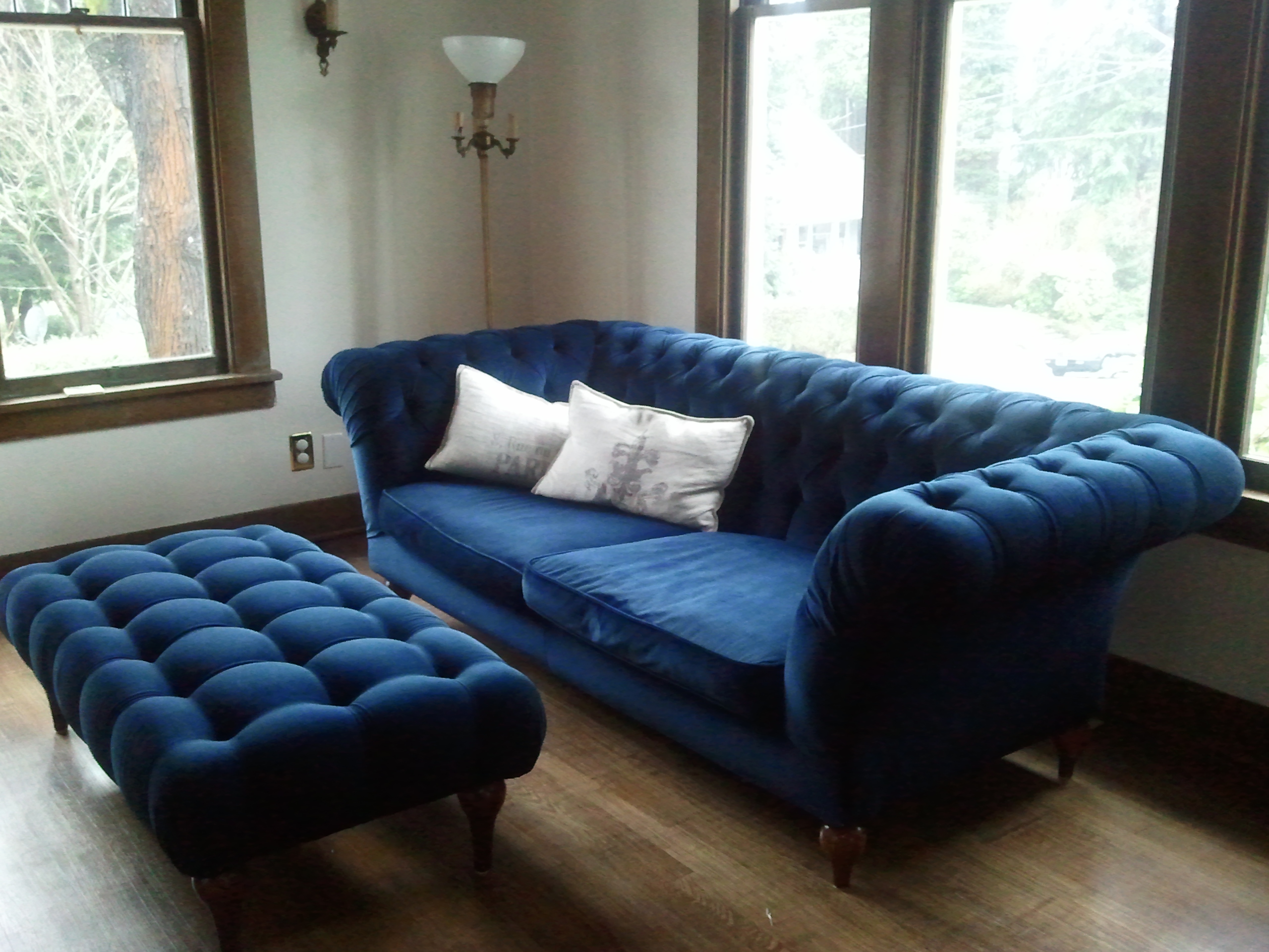 blue chesterfield sofa living room